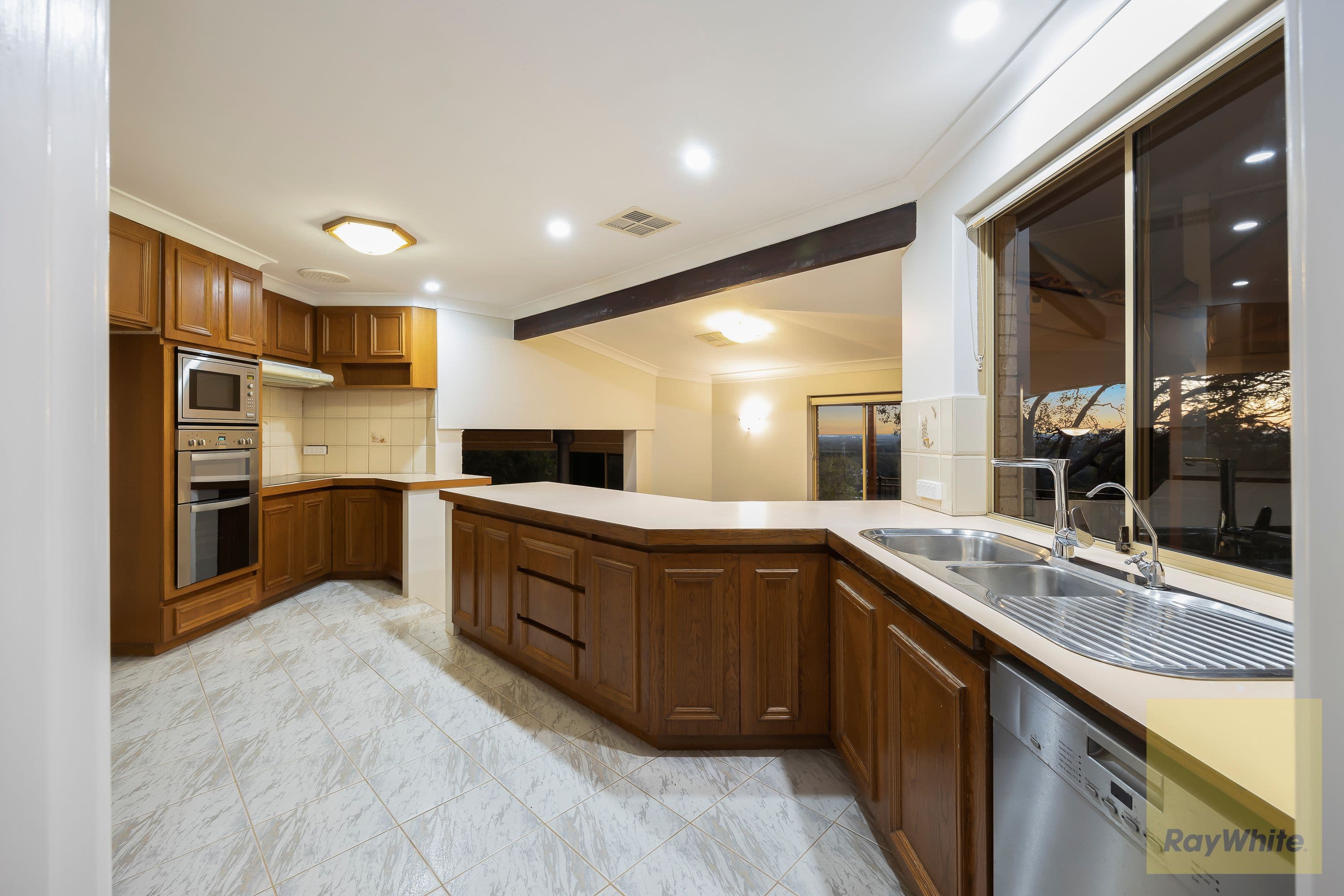 235 Crystal Brook Road, Wattle Grove WA 6107, Wattle Grove - Thumbnail 7