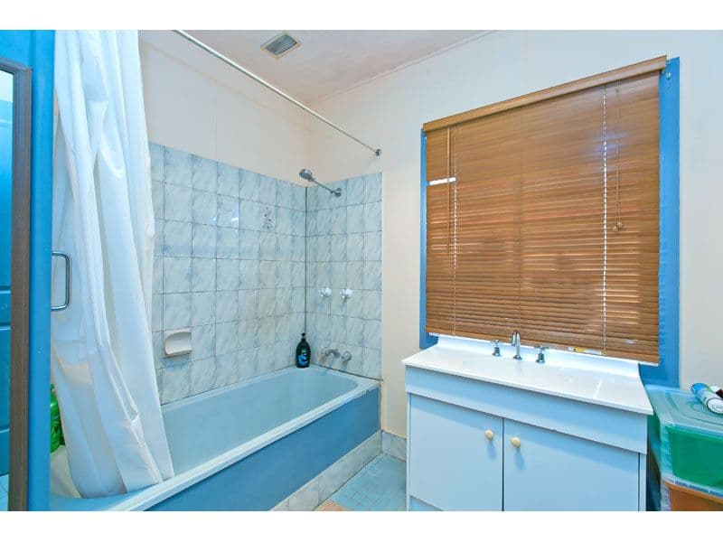 12 Base Street, Victoria Point QLD 4165, Victoria Point - Thumbnail 8