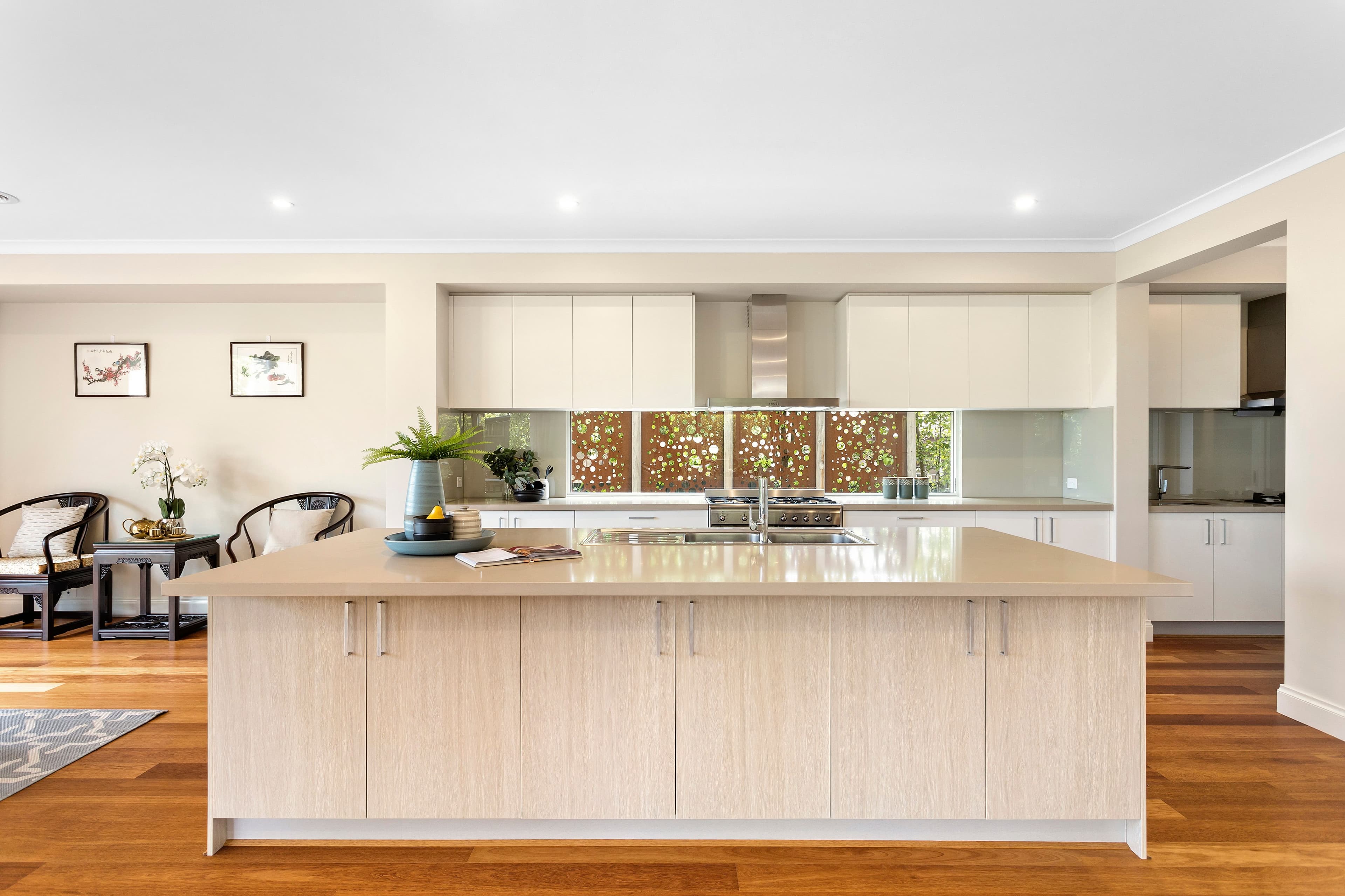 4 Willow Avenue, Glen Waverley VIC 3150, Glen Waverley - Thumbnail 4