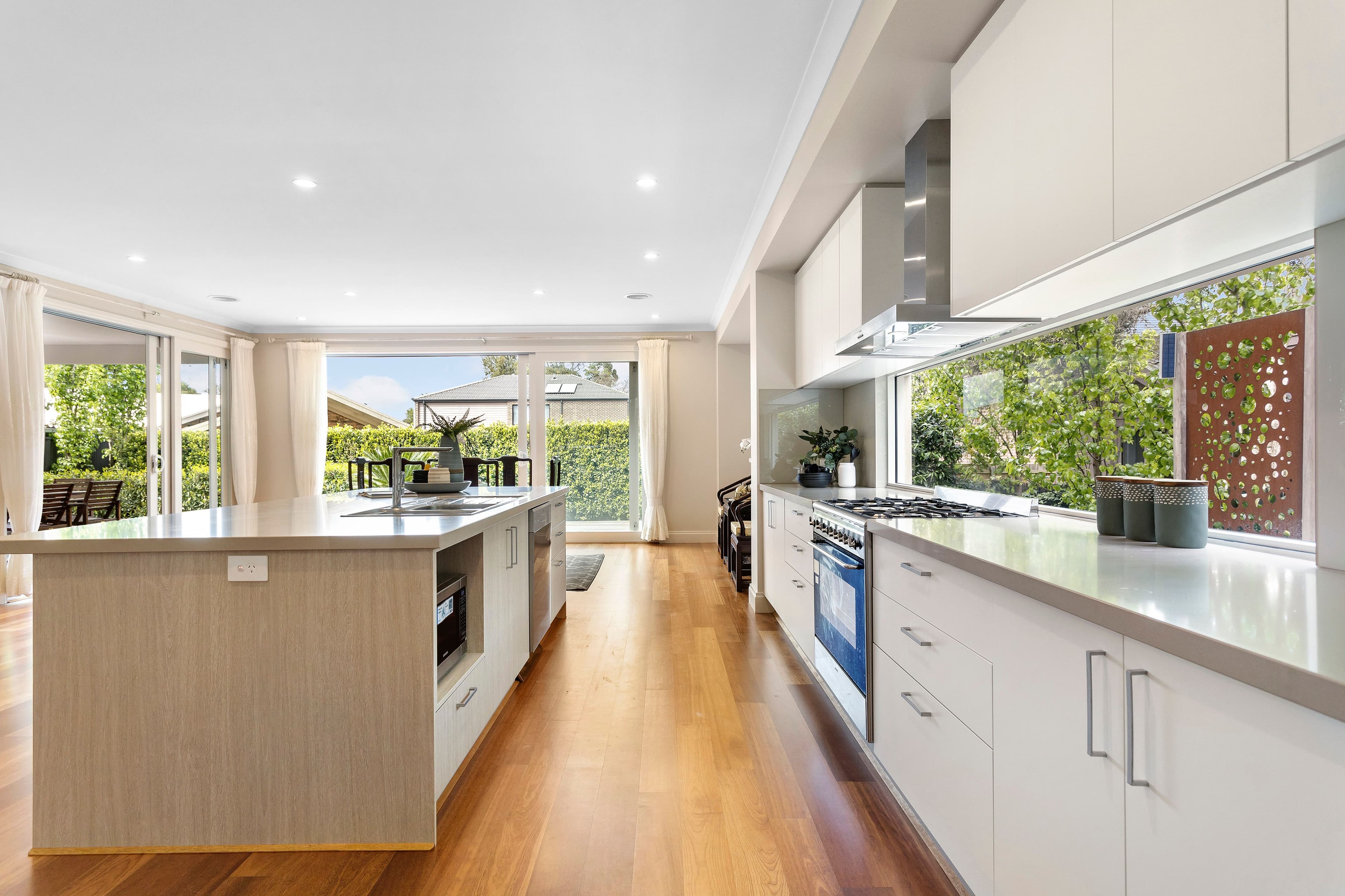 4 Willow Avenue, Glen Waverley VIC 3150, Glen Waverley - Thumbnail 5