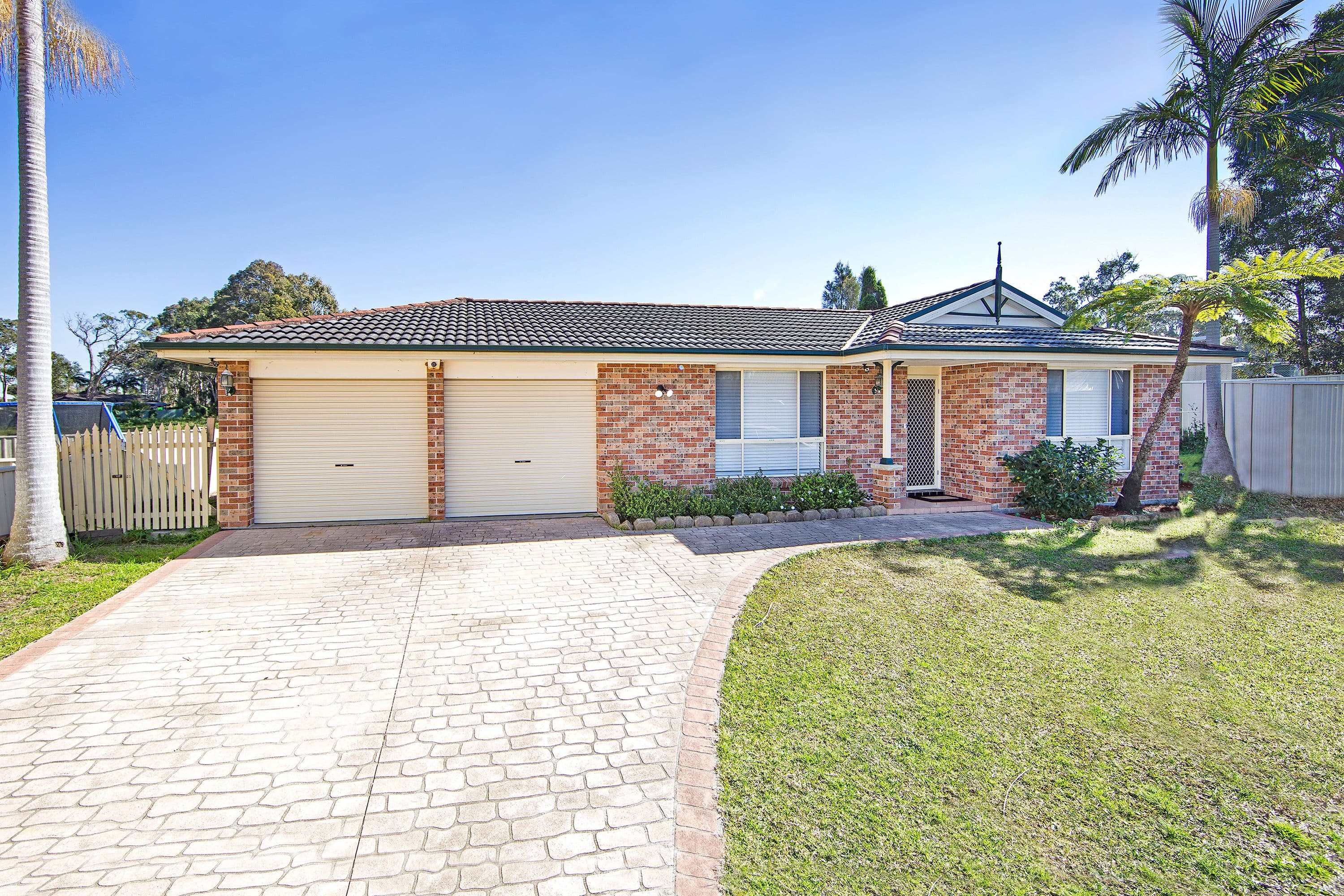 3 Greenleaf Place, Buff Point - Image 1