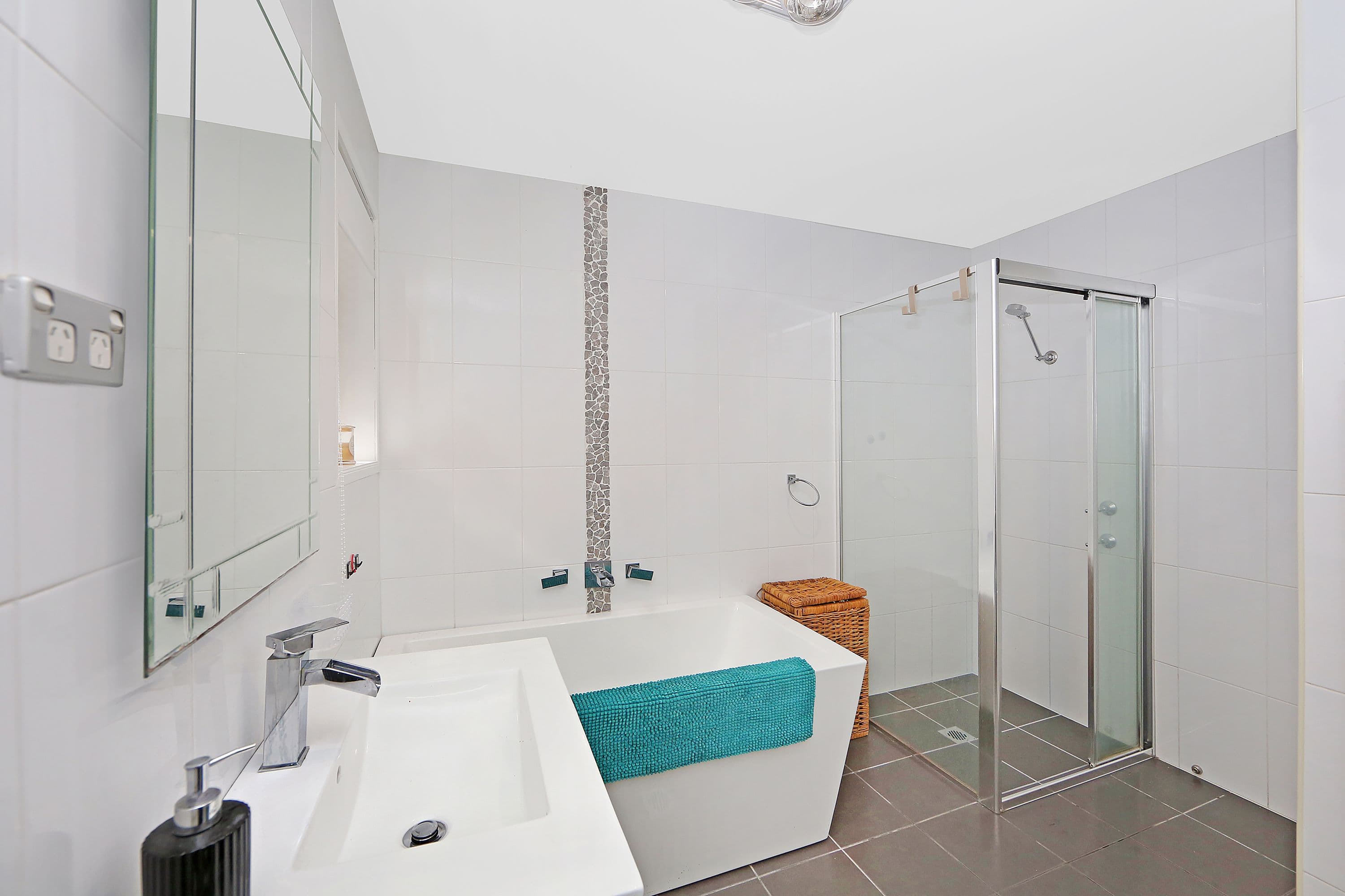 3 Greenleaf Place, Buff Point - Thumbnail 8