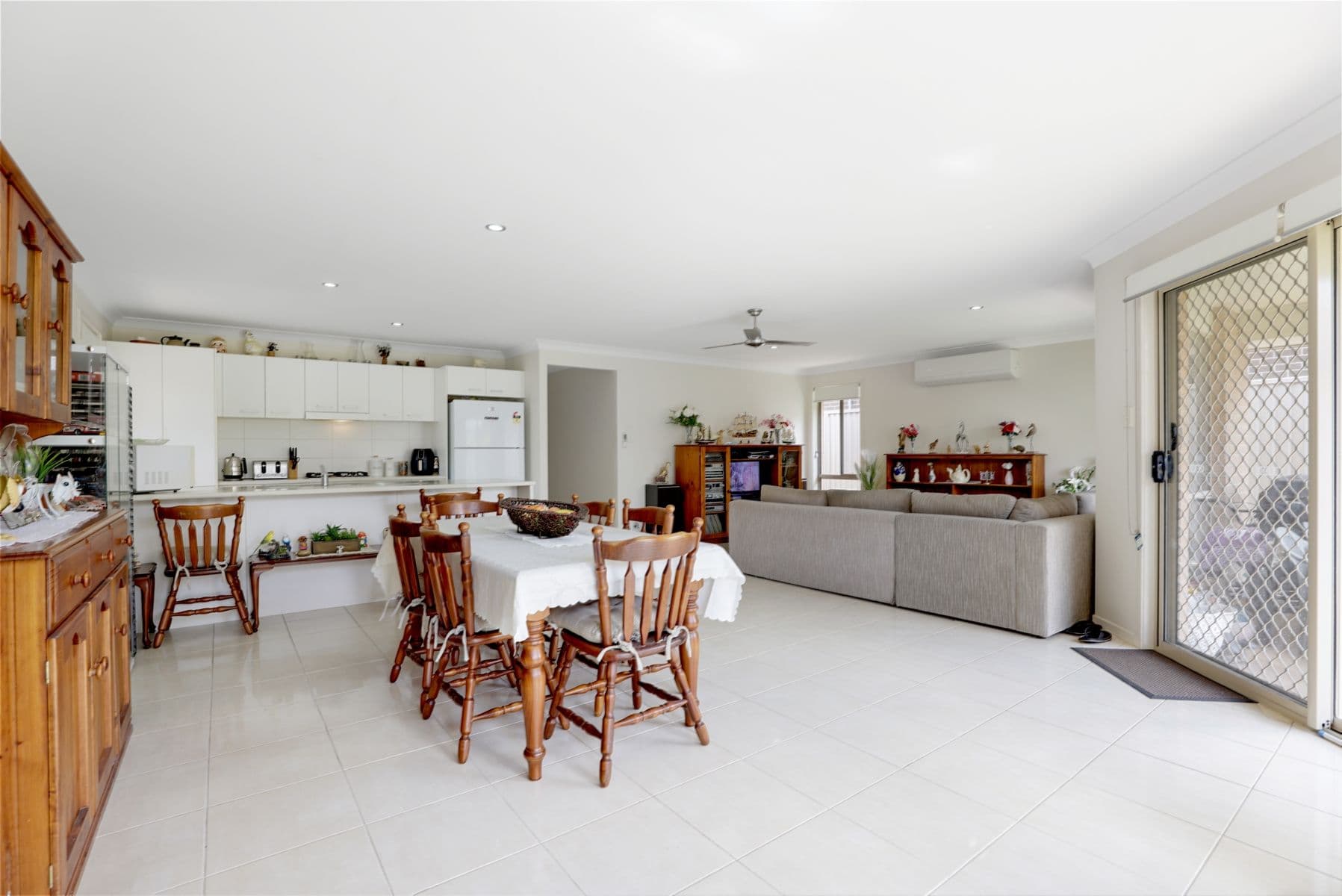 21 Patanga Crescent, JORDAN SPRINGS NSW 2747, Jordan Springs - Thumbnail 4