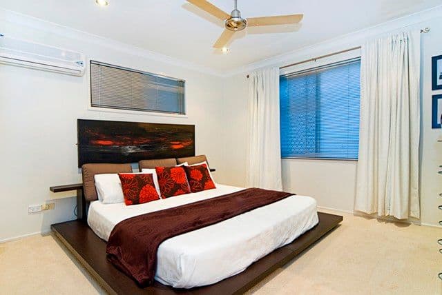 27 Sundown Drive, PARADISE POINT QLD 4216, Paradise Point - Thumbnail 6