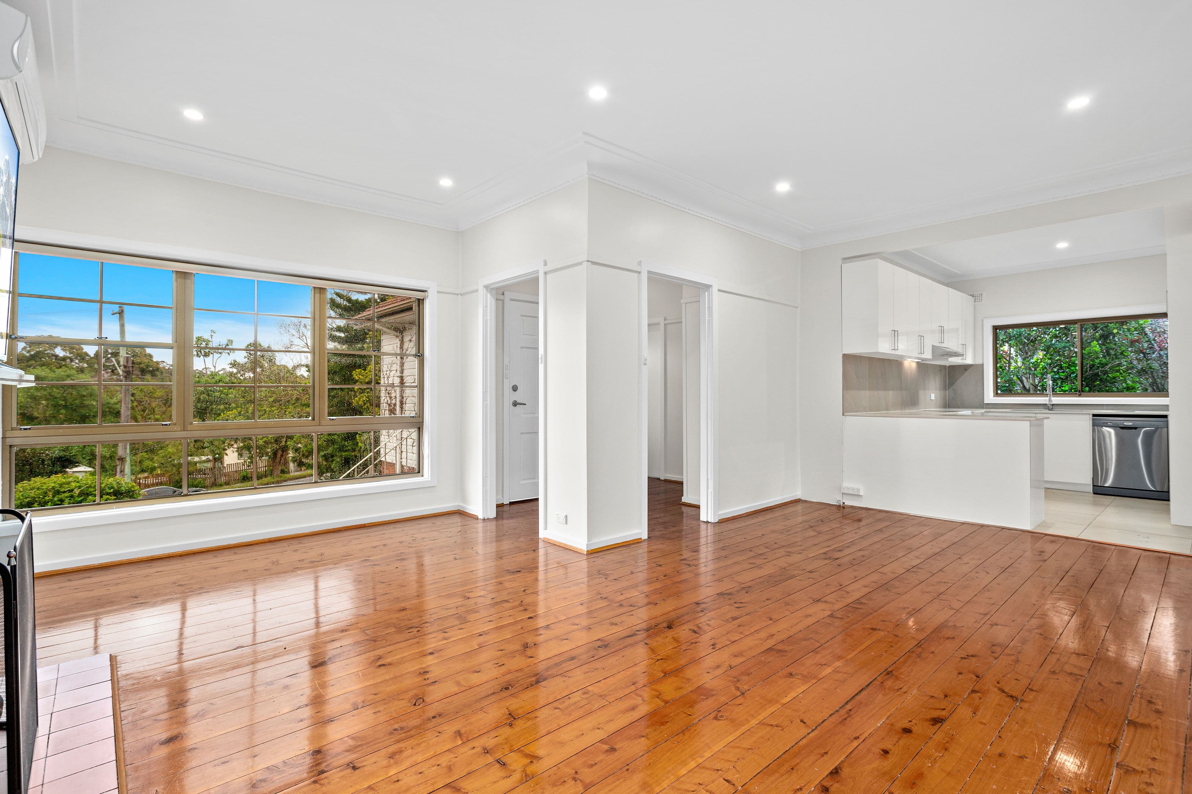 10 Roberts Avenue, Mortdale NSW 2223, Mortdale - Thumbnail 2