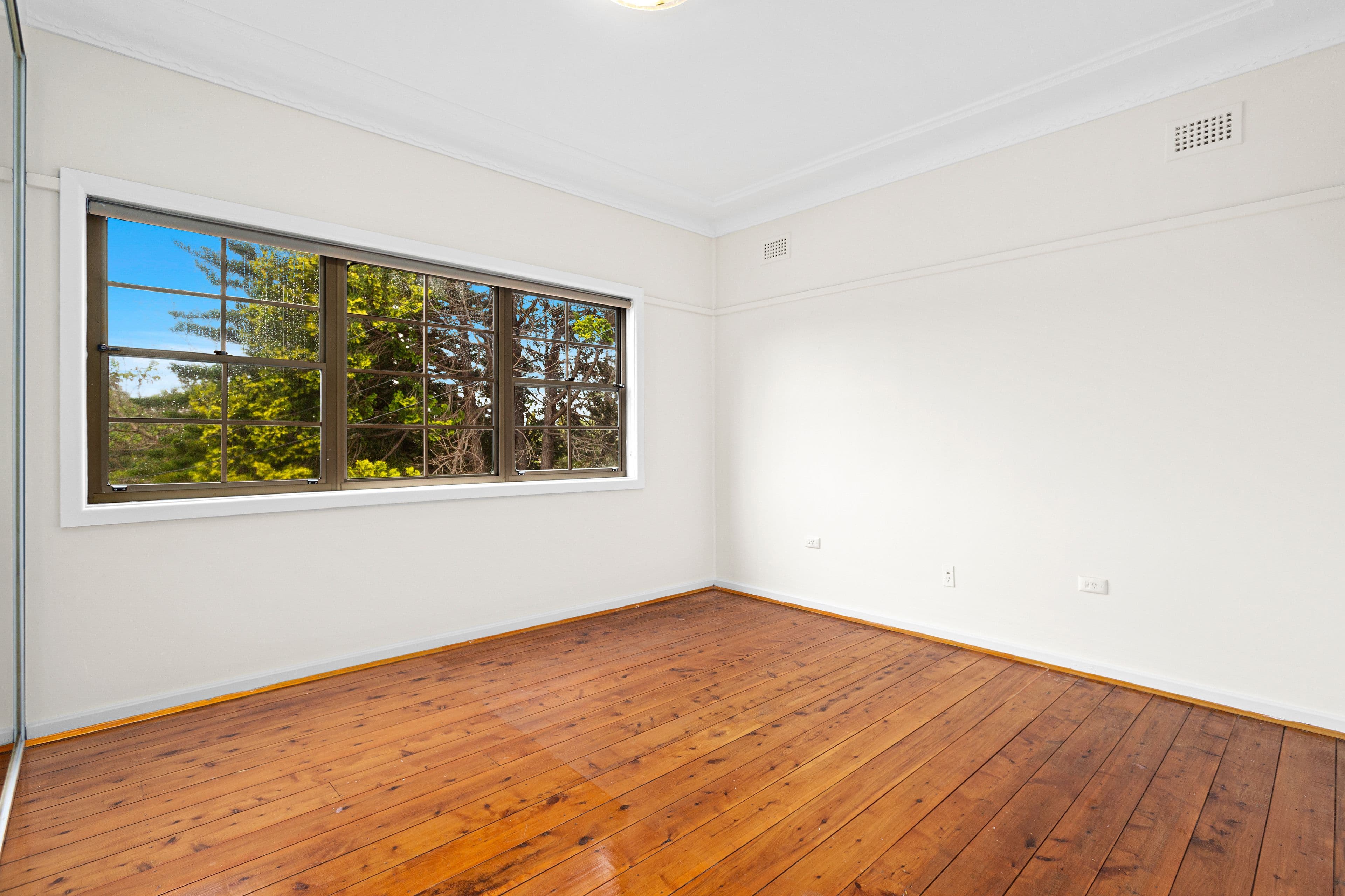 10 Roberts Avenue, Mortdale NSW 2223, Mortdale - Thumbnail 5
