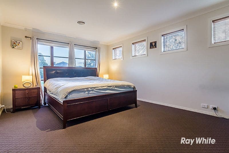 54 Thunderbolt Drive, Cranbourne East VIC 3977, Cranbourne East - Thumbnail 4