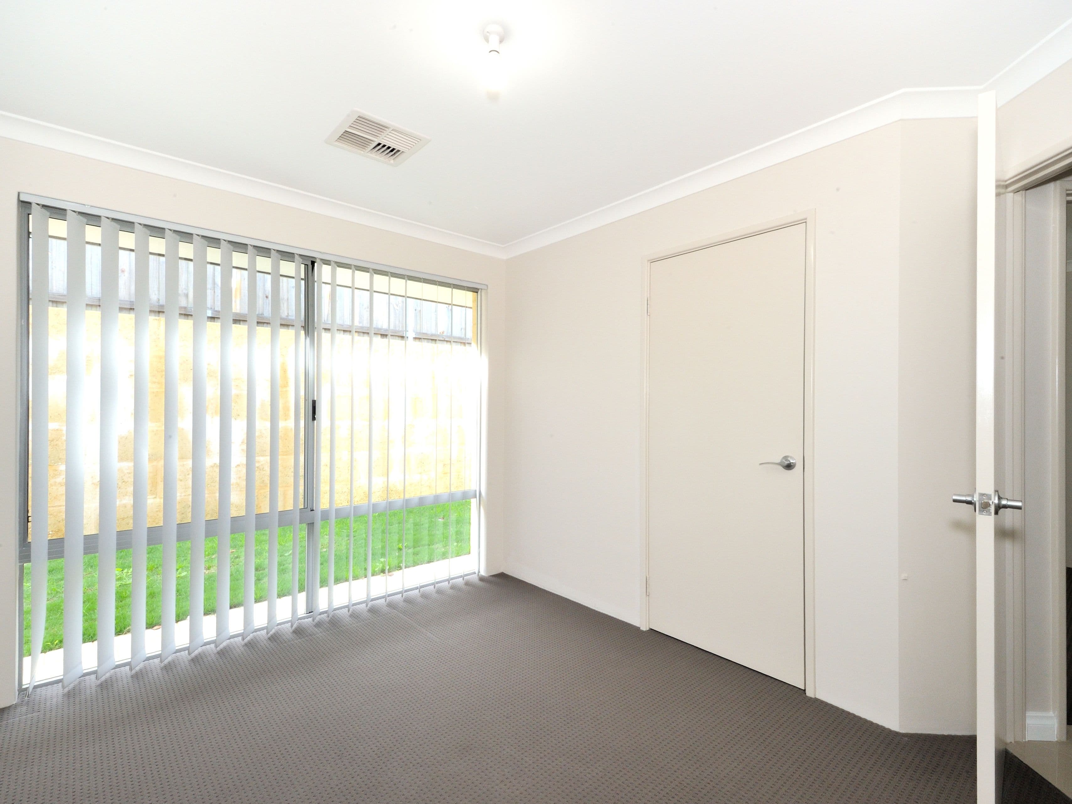 18 Quartz Avenue, Wellard WA 6170, Wellard - Thumbnail 7