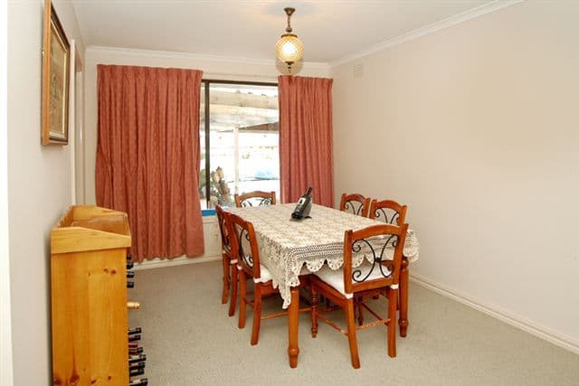 14 Riversdale Street, CRAIGIEBURN VIC 3064, Craigieburn - Thumbnail 3