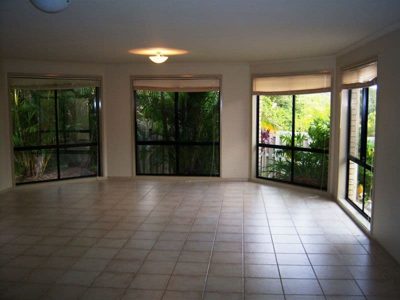 4 Stockman Crescent, MUDGEERABA QLD 4213, Mudgeeraba - Thumbnail 4