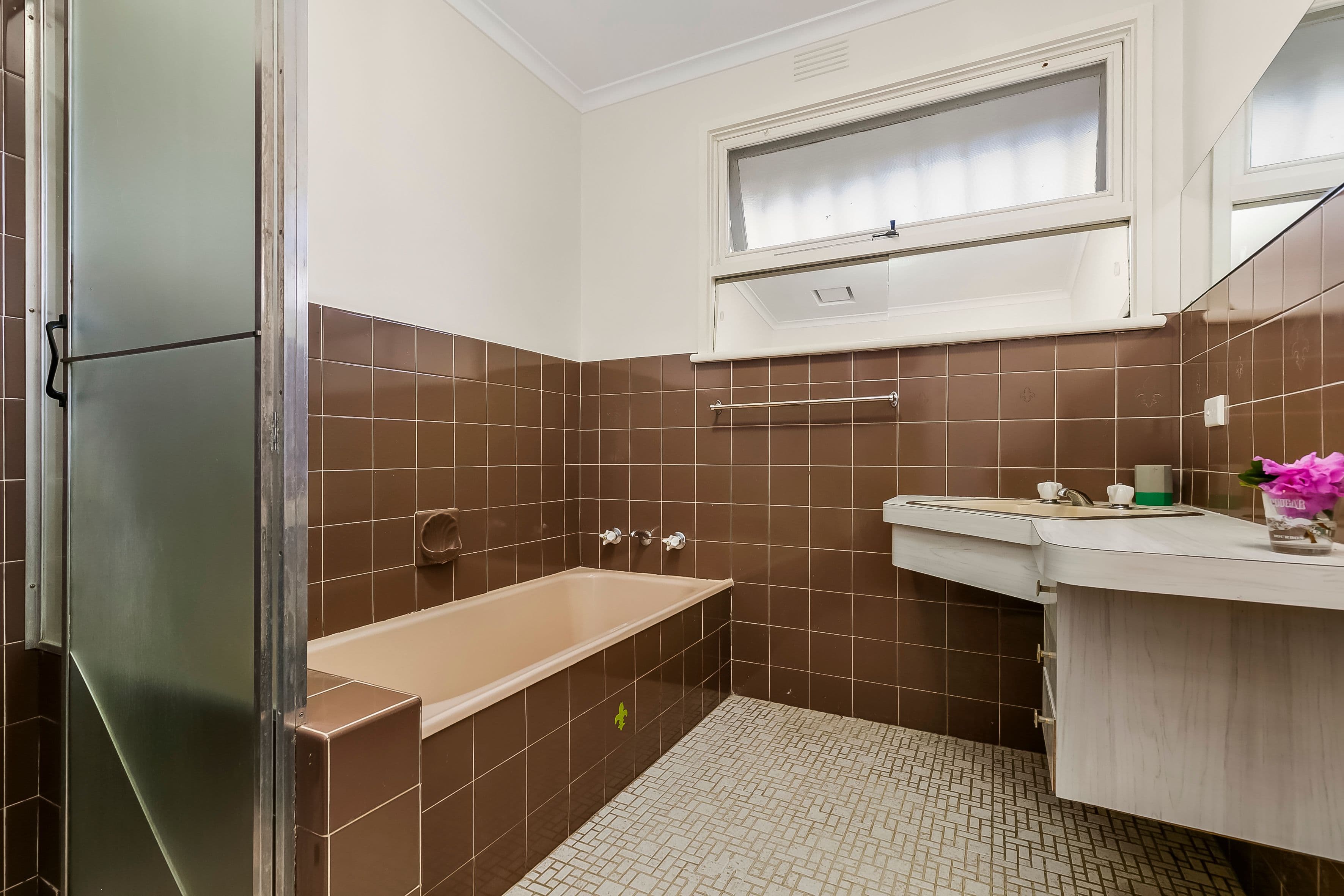 16 Burramine Road, Glen Waverley VIC 3150, Glen Waverley - Thumbnail 6