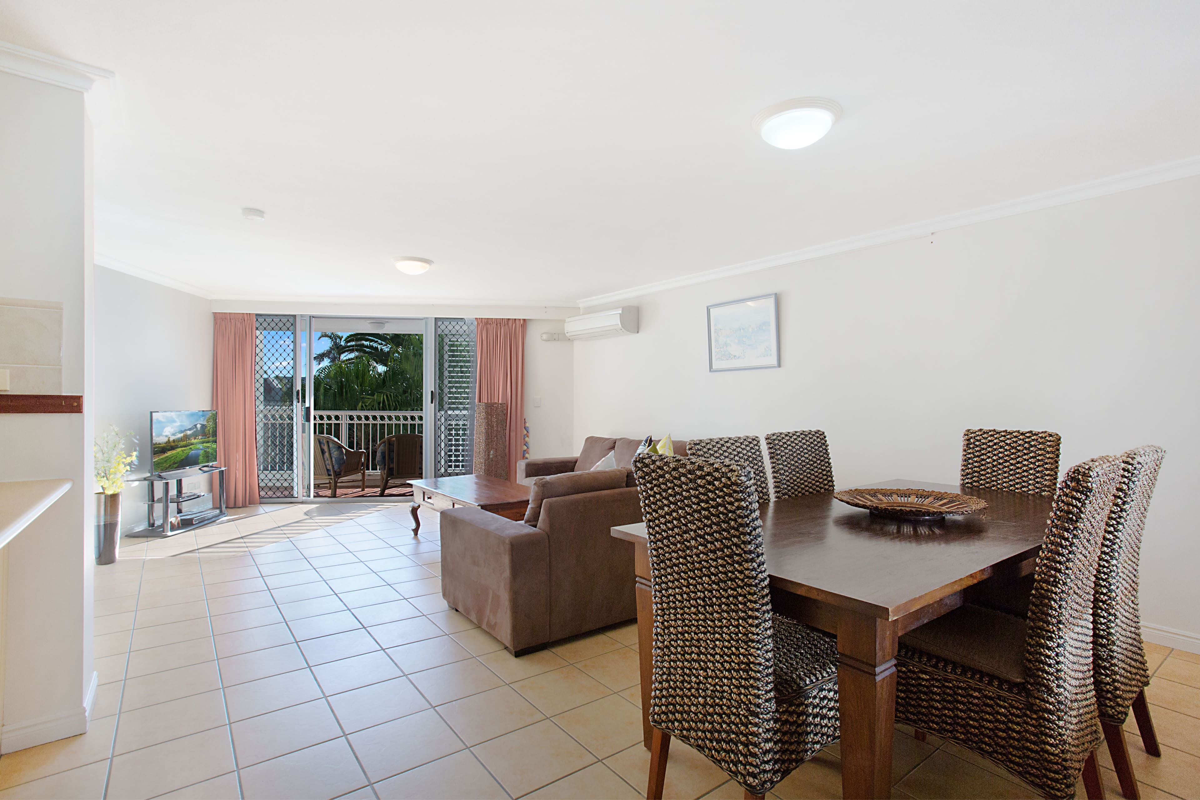 22 'La Grande' 122-130 Old Burleigh Road, Broadbeach QLD 4218, Broadbeach - Thumbnail 5