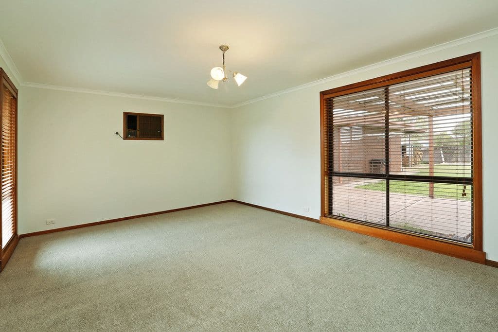 24 Henderson Drive, Lara VIC 3212, Lara - Thumbnail 3