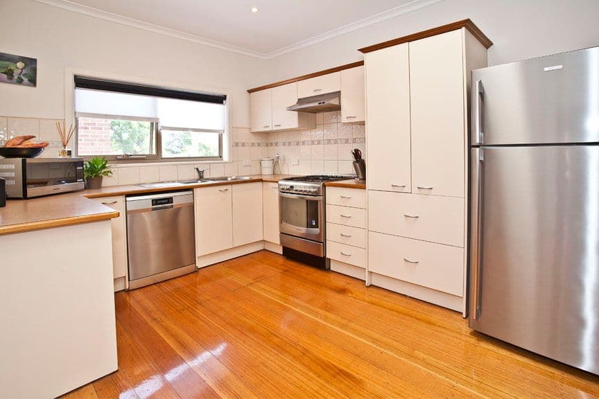 5 Huntingdale Road, CHADSTONE VIC 3148, Chadstone - Thumbnail 2