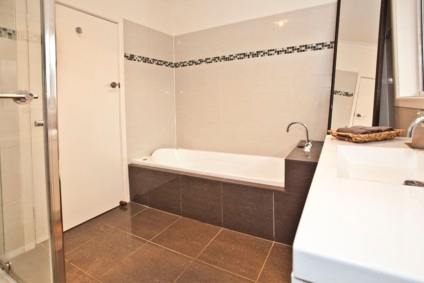5 Huntingdale Road, CHADSTONE VIC 3148, Chadstone - Thumbnail 7