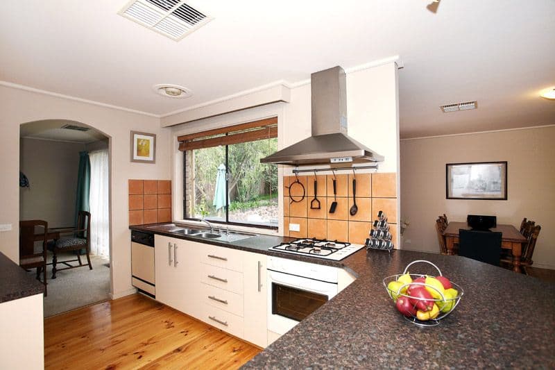 87 Rollinghills Road, CHIRNSIDE PARK VIC 3116, Chirnside Park - Thumbnail 5