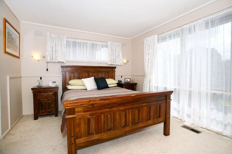 87 Rollinghills Road, CHIRNSIDE PARK VIC 3116, Chirnside Park - Thumbnail 8