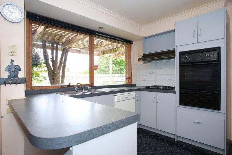 7 Filbert Court, CRANBOURNE VIC 3977, Cranbourne North - Thumbnail 5