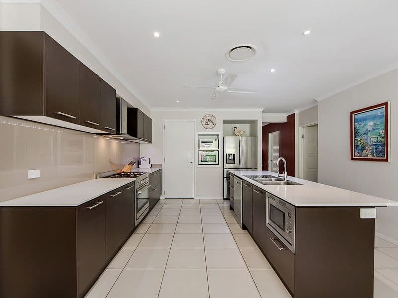13 Saddle Back Street, Upper Coomera QLD 4209, Upper Coomera - Thumbnail 7