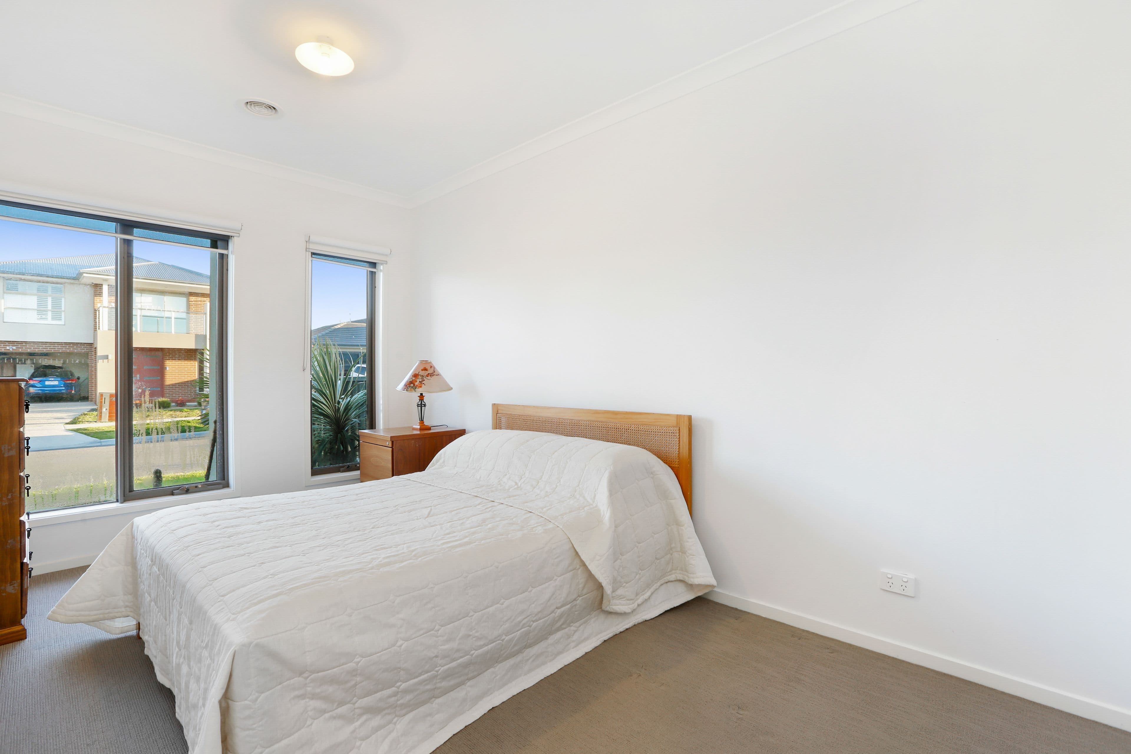 15 Greenrange Vista, Roxburgh Park VIC 3064, Roxburgh Park - Thumbnail 6