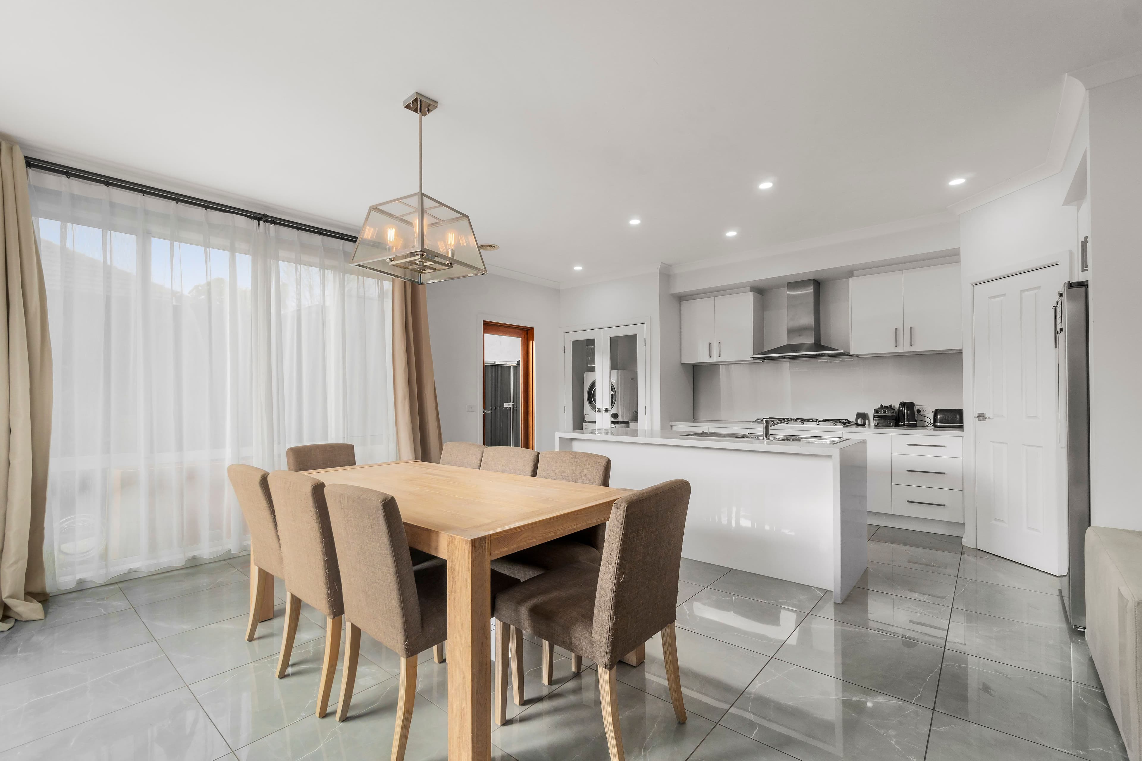 19 Loreen Street, Oakleigh South VIC 3167, Oakleigh South - Thumbnail 3