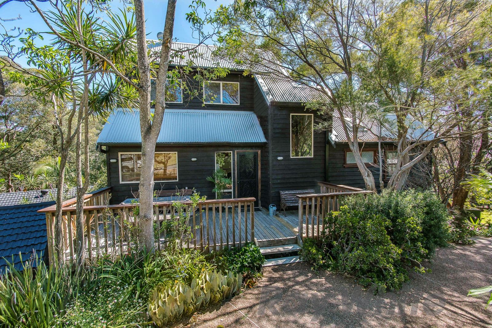5 Yarrabee Close, Charlestown - Image 1