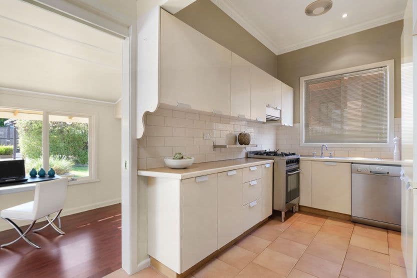 16 Foch Street, RESERVOIR VIC 3073, Reservoir - Thumbnail 5
