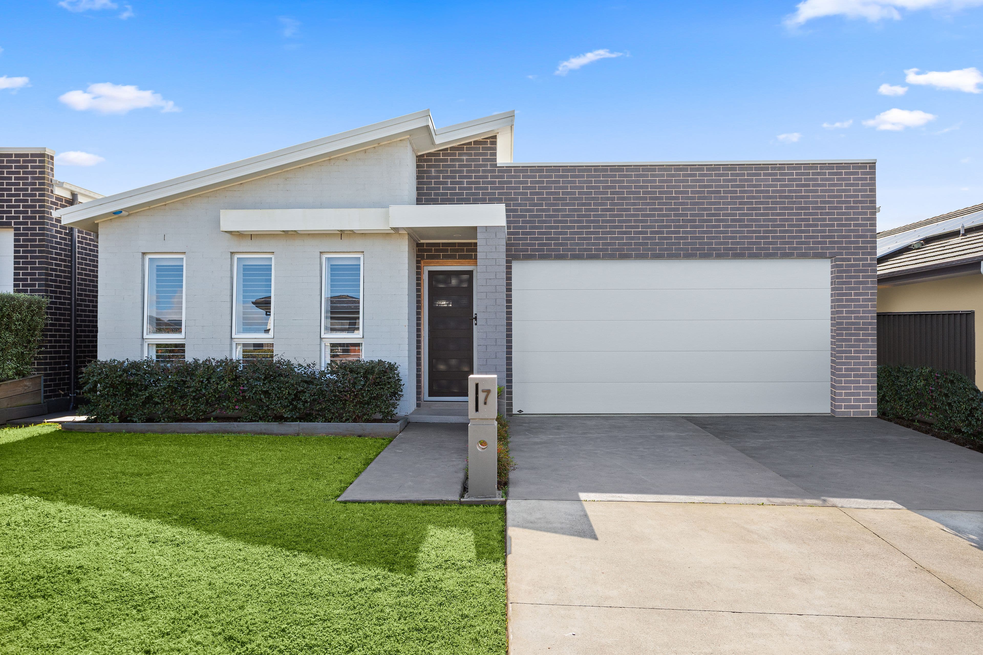 7 Bartlett Crescent, Calderwood NSW 2527, Calderwood - Image 1
