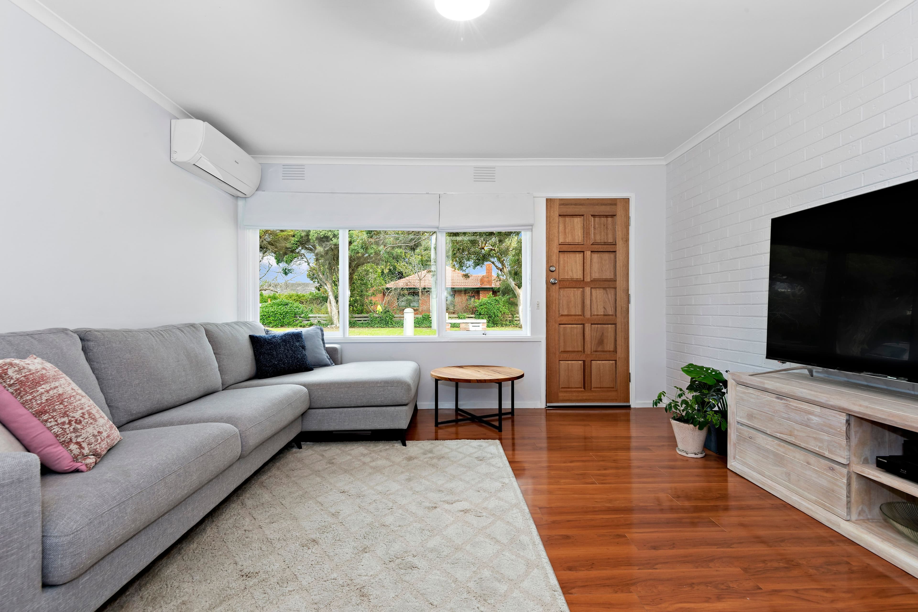 3 Erskine Street, Frankston VIC 3199, Frankston - Thumbnail 2