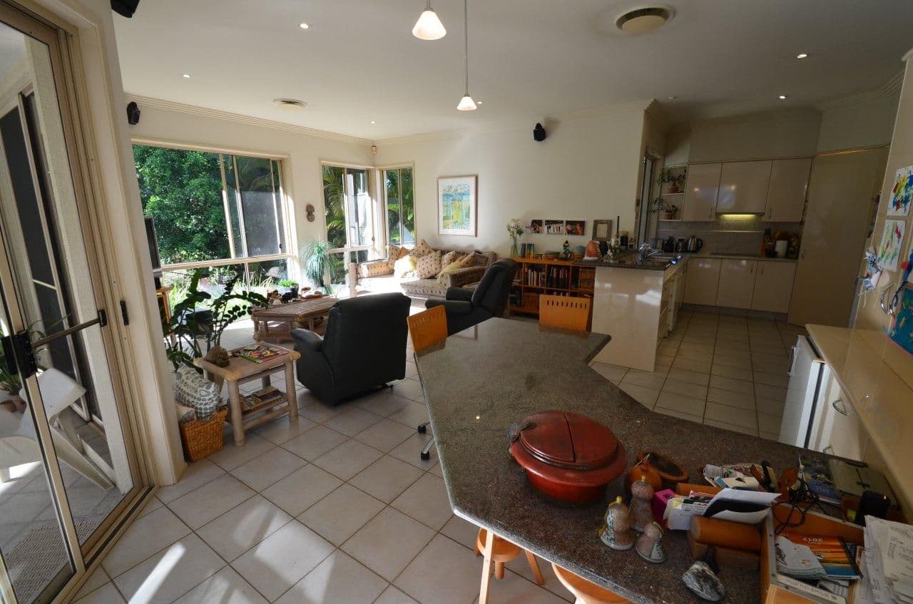 61 Chichester Drive, ARUNDEL QLD 4214, Arundel - Thumbnail 4