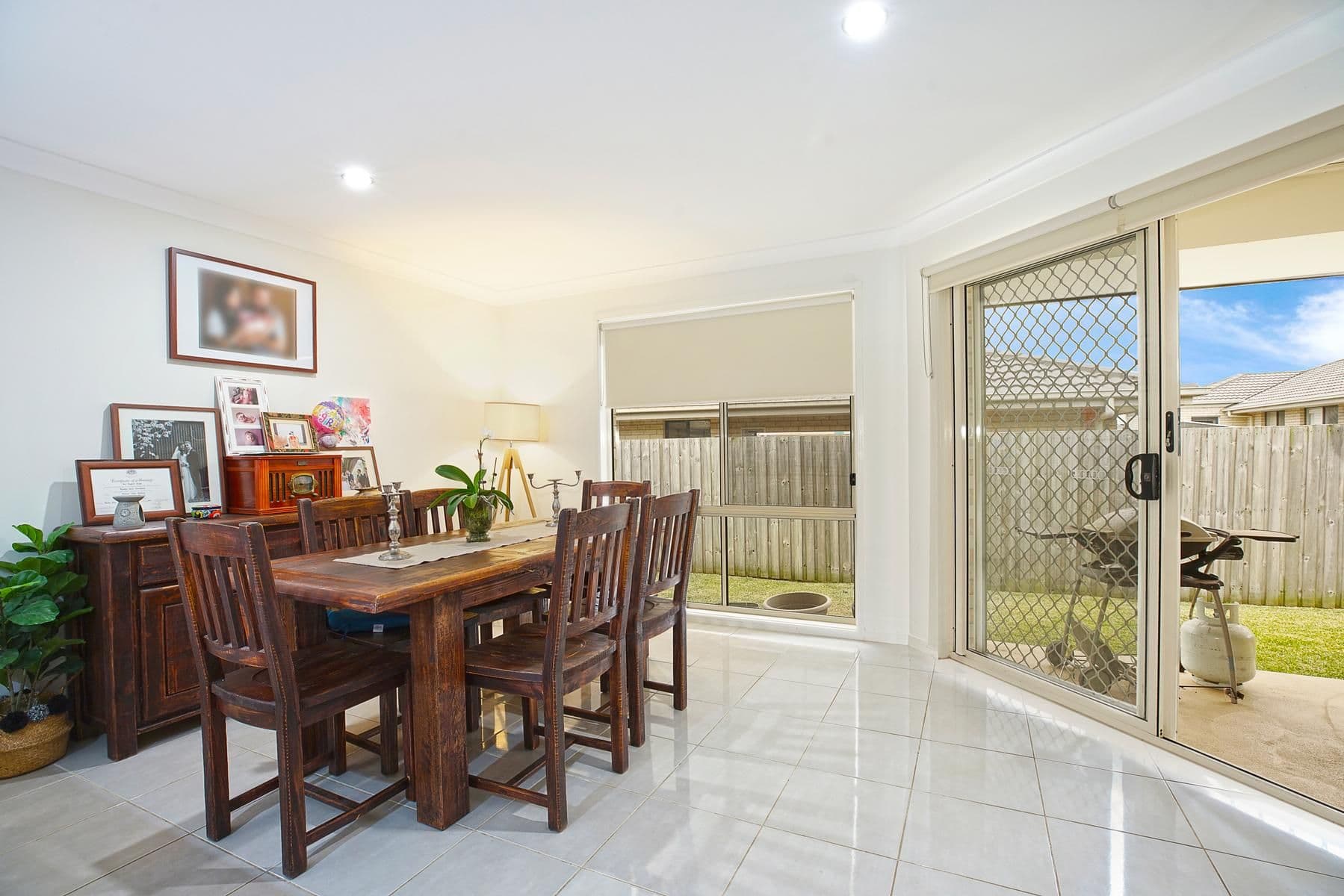 8 Blue View Terrace, Glenmore Park - Thumbnail 4