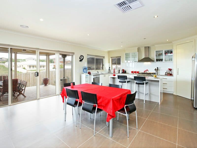 3 Stanbury Avenue, HIGHTON VIC 3216, Highton - Thumbnail 4