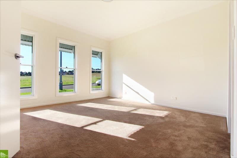 8 Callala Street, TULLIMBAR NSW 2527, Tullimbar - Thumbnail 4