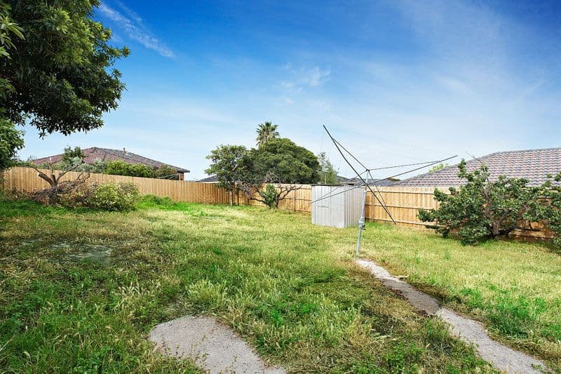 43 Laha Crescent, PRESTON VIC 3072, Preston - Thumbnail 2