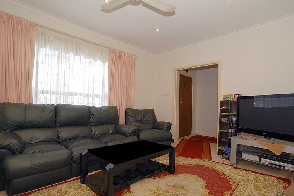144 Noble Street, NOBLE PARK VIC 3174, Noble Park - Thumbnail 2