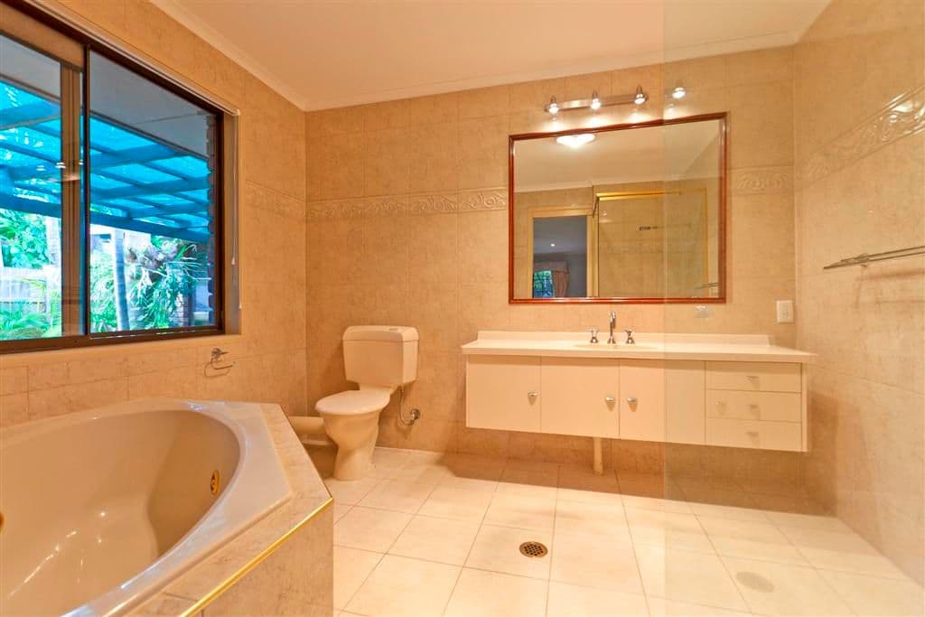 18 Alexandra Circuit, ALEXANDRA HILLS QLD 4161, Alexandra Hills - Thumbnail 8
