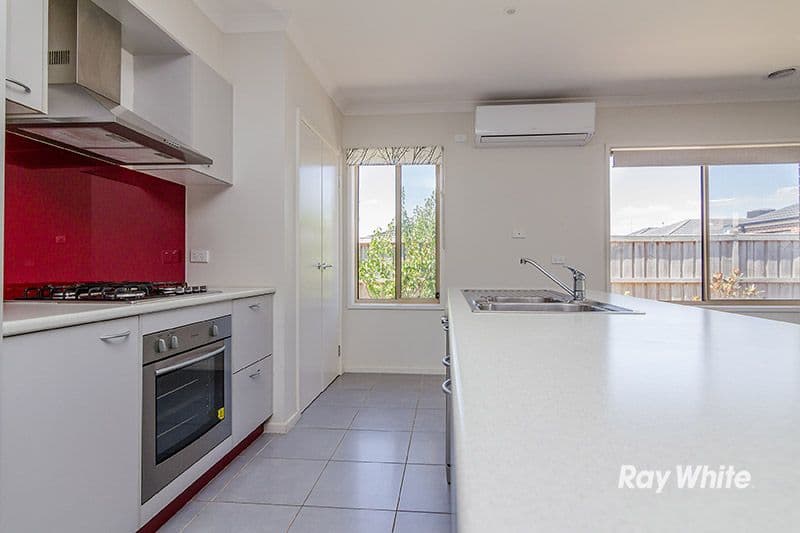 19 Windmill Circuit, Lyndhurst VIC 3975, Lyndhurst - Thumbnail 4