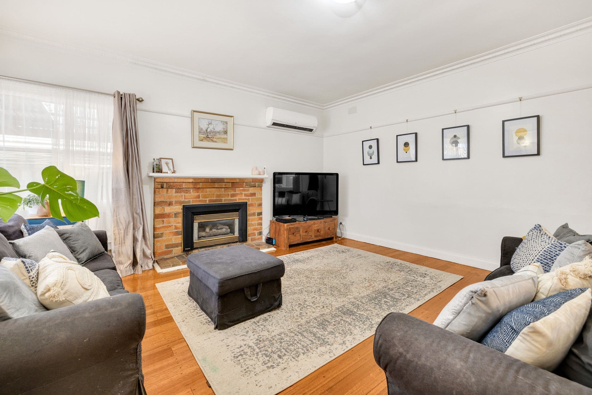 8 Scotsburn Grove, Werribee VIC 3030, Werribee - Thumbnail 6
