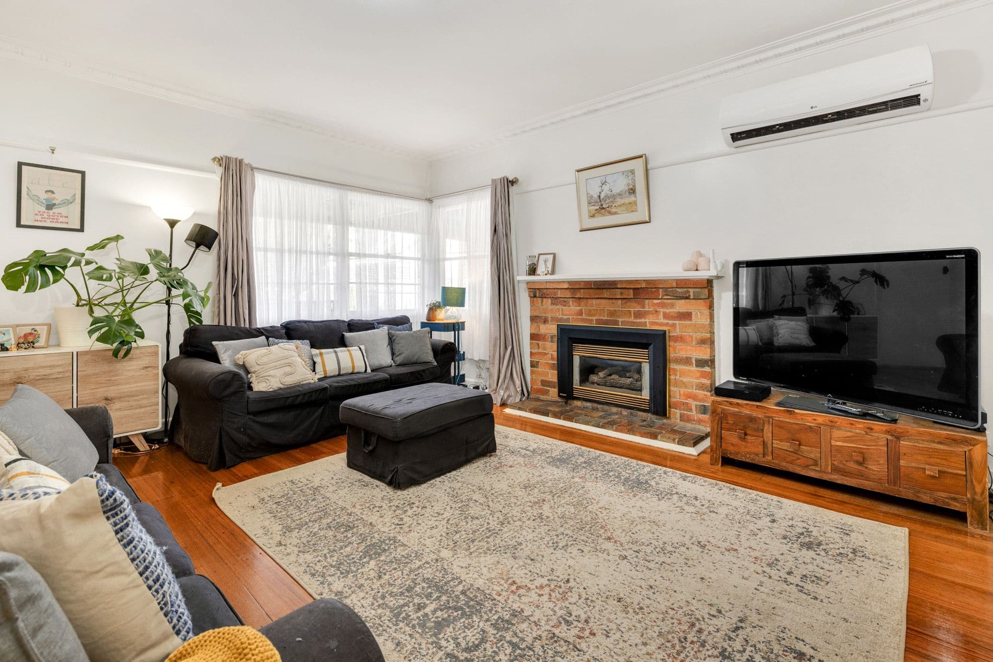 8 Scotsburn Grove, Werribee VIC 3030, Werribee - Thumbnail 7