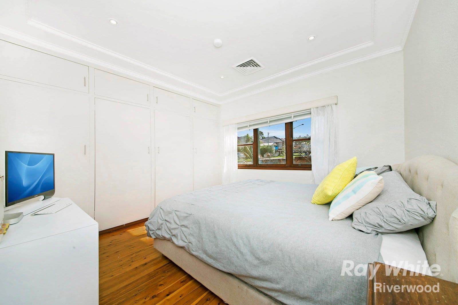 12 Warne Crescent, Beverly Hills - Thumbnail 3