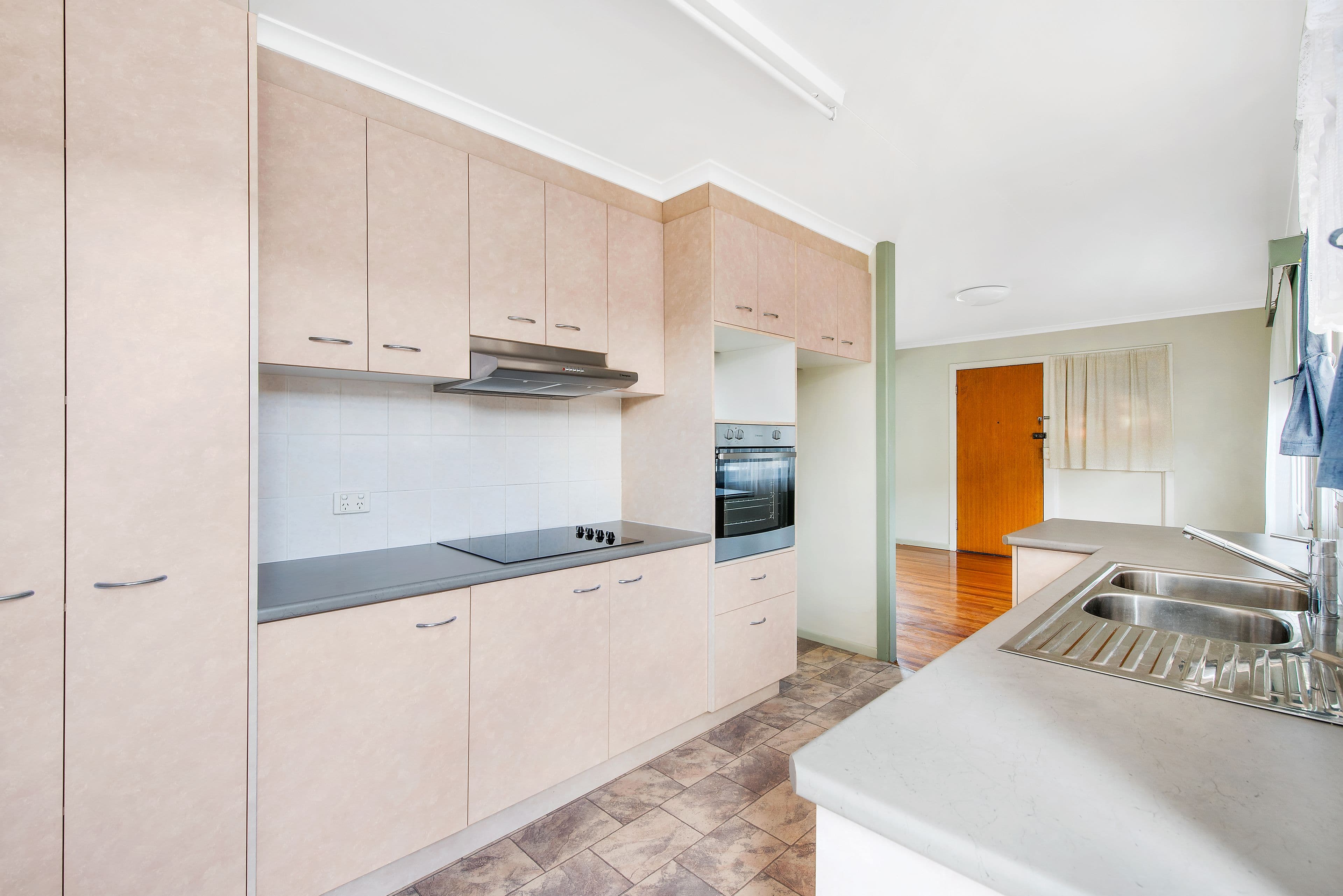 196 Normanhurst Road, Boondall QLD 4034, Boondall - Thumbnail 2