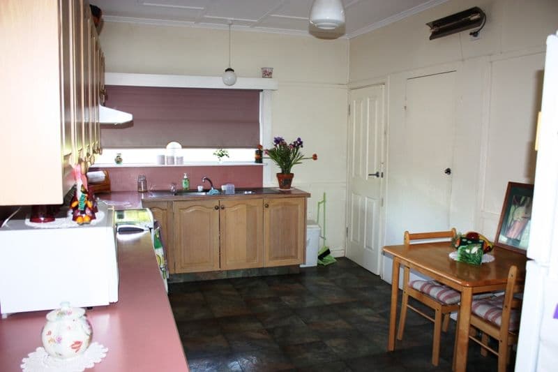 68-70 Fulham Street, TOOGOOLAWAH QLD 4313, Toogoolawah - Thumbnail 2