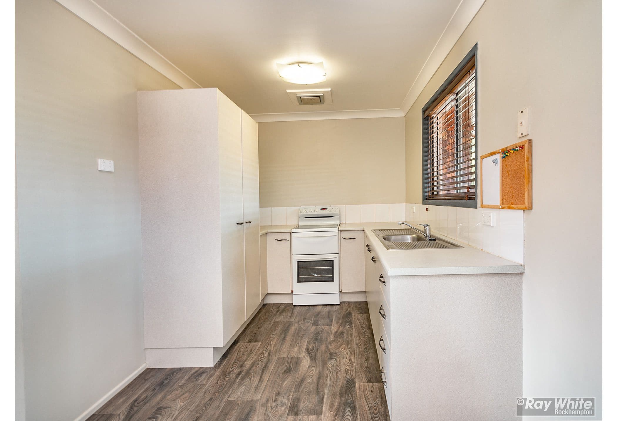 6 Mathias Place, Kawana QLD 4701, Kawana - Thumbnail 7