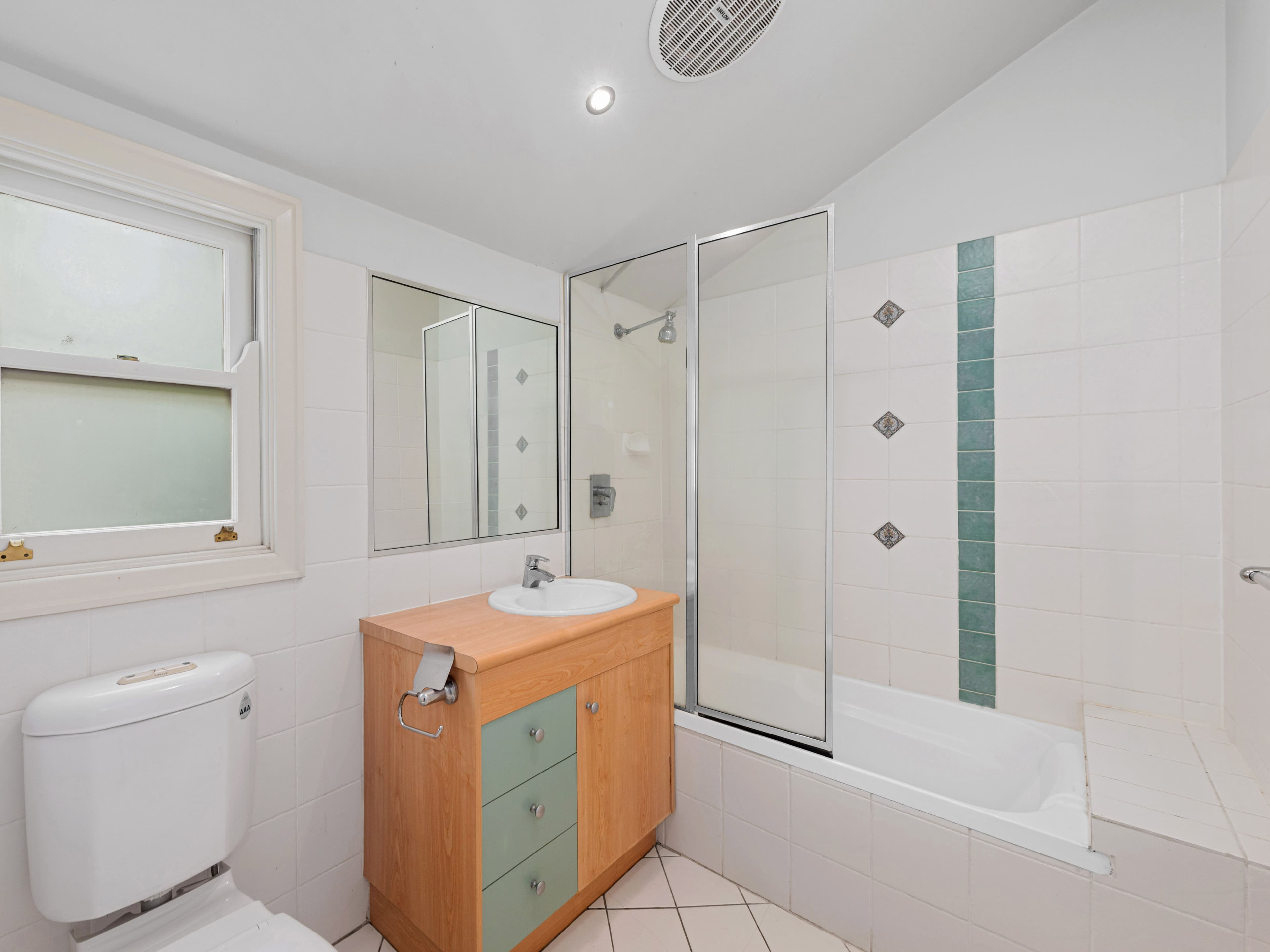 35 Cunningham Street, Taringa QLD 4068, Taringa - Thumbnail 7