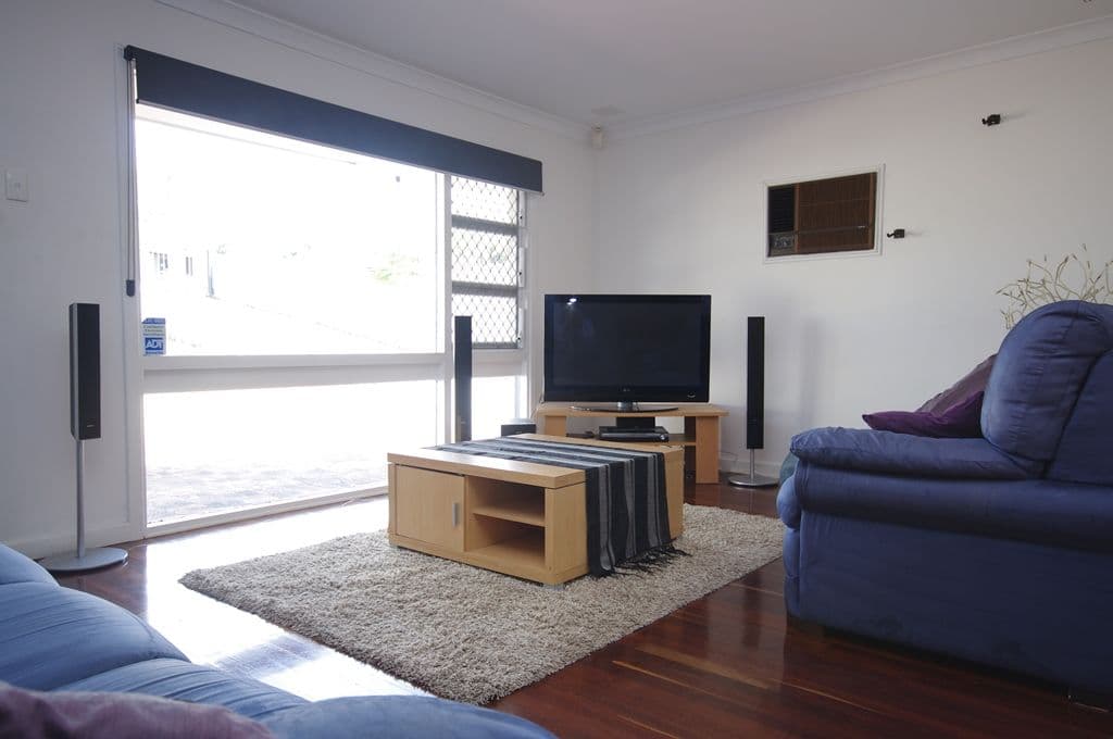 40 Harford Way, GIRRAWHEEN WA 6064, Girrawheen - Thumbnail 3