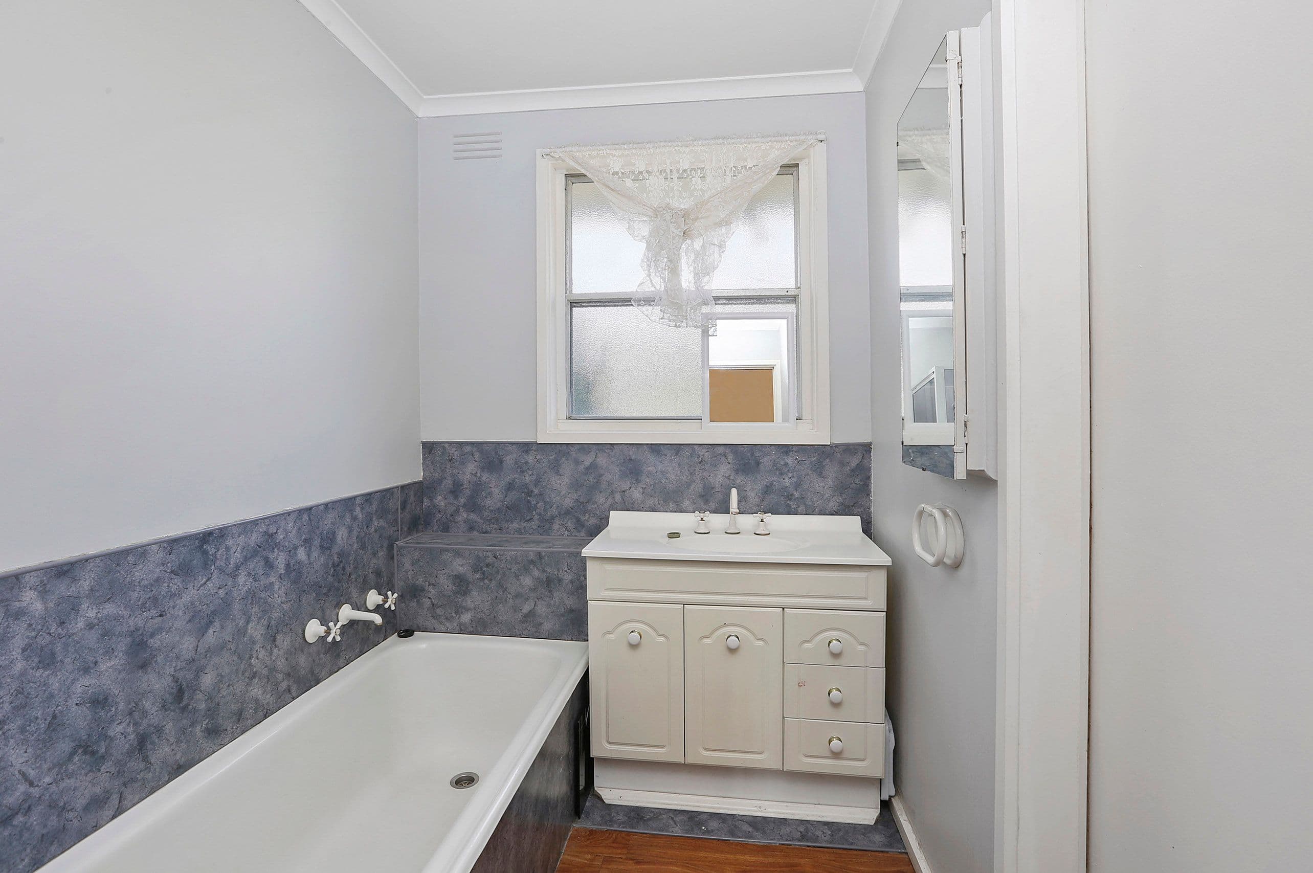 1 Hilson Court, Corio VIC 3214, Corio - Thumbnail 5