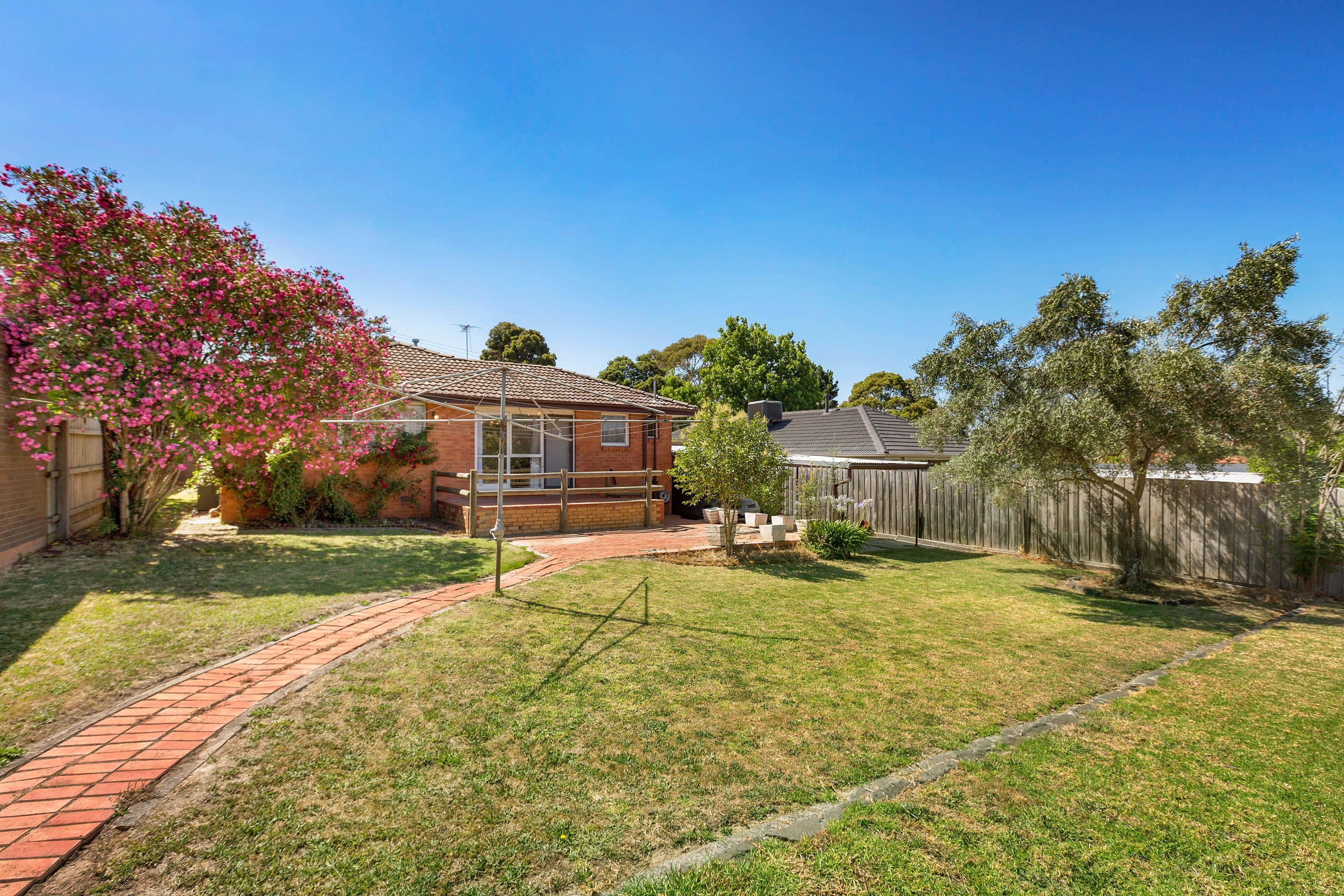 8 Gainsborough Street, Doncaster East VIC 3109, Doncaster East - Thumbnail 4