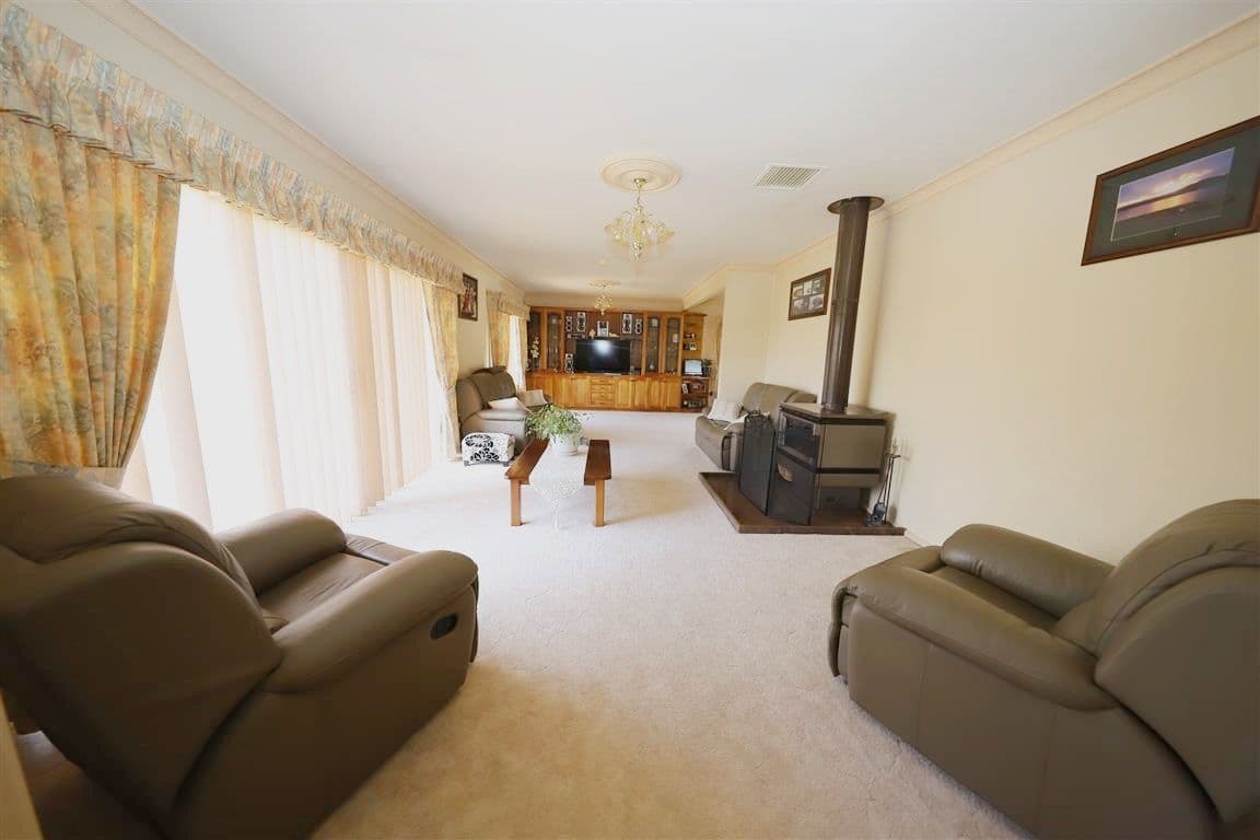 241 Capper Street, Tumut NSW 2720, Tumut - Thumbnail 7