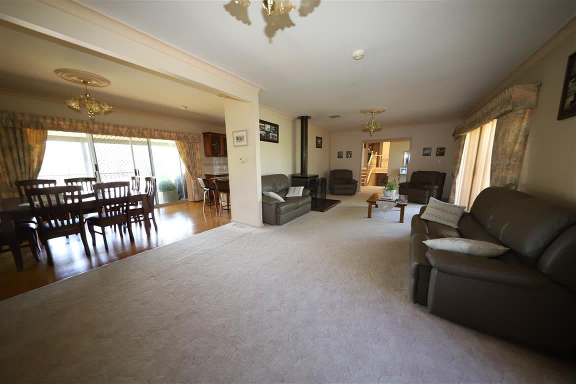 241 Capper Street, Tumut NSW 2720, Tumut - Thumbnail 8