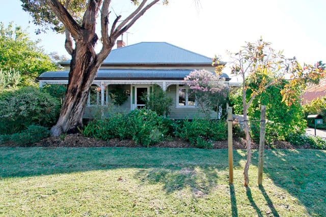 31 Fifth Avenue, BASSENDEAN WA 6054, Bassendean - Image 1